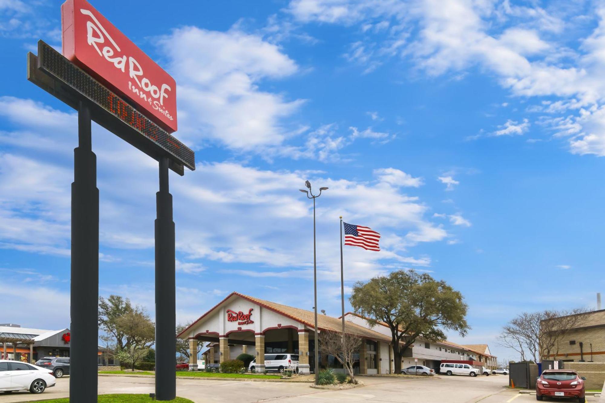 Red Roof Inn & Suites Irving - Dfw Airport South 外观 照片