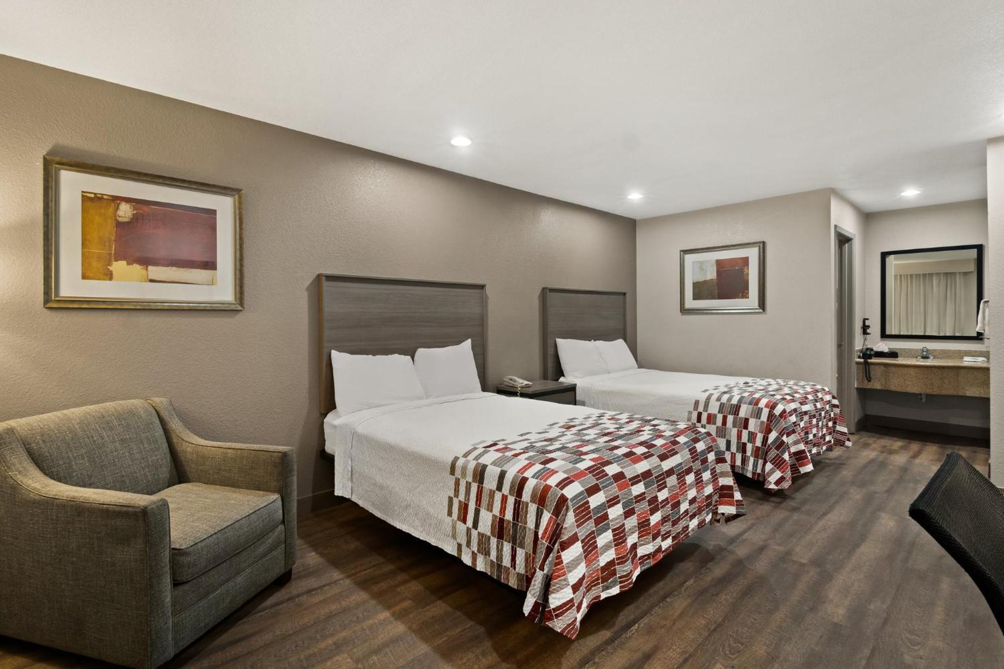 Red Roof Inn & Suites Irving - Dfw Airport South 外观 照片