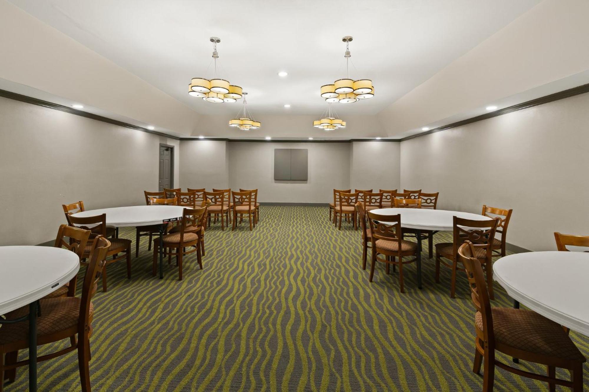 Red Roof Inn & Suites Irving - Dfw Airport South 外观 照片